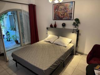 LE ROUGET - Beaucaire - 9