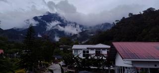 Sling & Stone Mountain Suites - Kundasang - 0