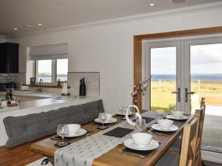 Ryka Lodge - Back - 0