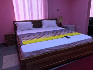 The Royal Hawk Hotel - Kpandu - 7