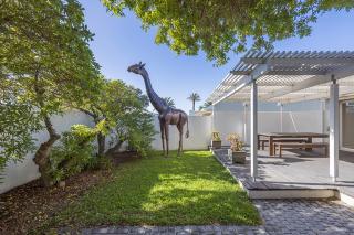 The Island Beach Villa - 9