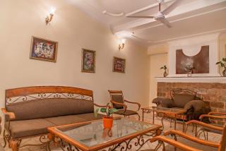 The Himalayan Heights I Best Seller Of The Year I Family Groups I Balcony Toy Train View I Serviced Apartments I Kasauli By ExoticStays - Kasauli - 0