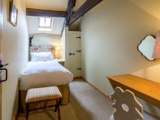 The Long Barn - Ampney Crucis - 2