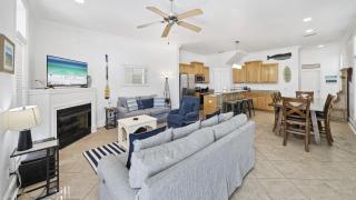 Heart of The Action Seaside Oasis at PCB - 5