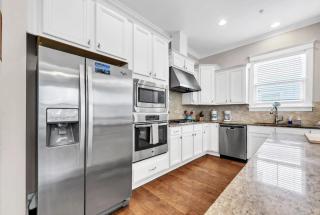 Wild Blue Yonder at Blue Mountain Beach - 4