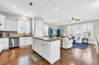 Wild Blue Yonder at Blue Mountain Beach - 3