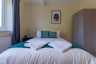 Stylish 2BR Flat with Free Parking near WBA Zone - Birmingham - 6
