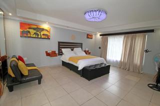 Delightful 4 Bedroom Flat in Germiston with WI-FI - Germiston - 5