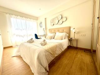 Paradise Luxurious apartment, free parking, 3 double rooms, 4 beds, terrace, jacuzzi, new - San Sebastián - 5