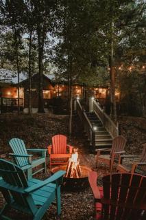 Creek Nest Cabin Hot Tub, Firepit & Lake Life - Broken Bow - 8