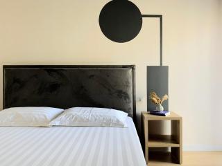 SMART STAY - Elegant Apartment - 5