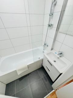 Apartmán pro 4 osoby ve městě Ostrov nad Ohří - - 8