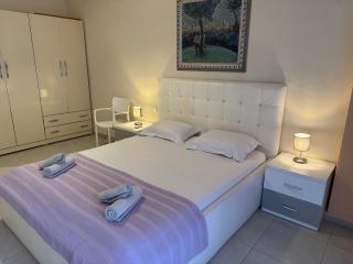 Marinela Apartment - Tirana - 6