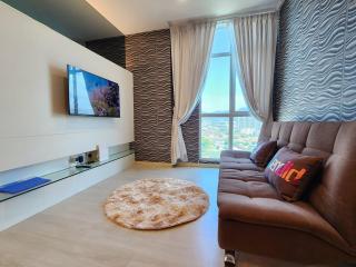 Stylish Living 2BR Suite - George Town - 0