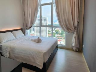 Stylish Living 2BR Suite - George Town - 5