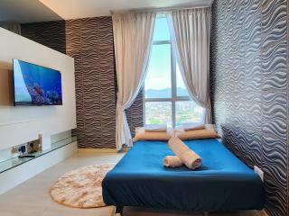 Stylish Living 2BR Suite - George Town - 3