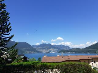 Lake View, Pool and Relax in a Private Villa - 1