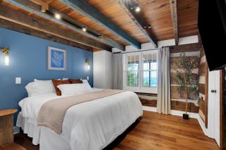Quail Ridge Retreat Cabin w View and Hot Tub - 5