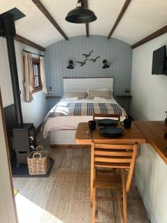 Woodside Shepherd Hut with free parking - Hawsker - 9