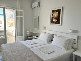 Vavanos Studios - Naousa - 3