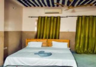 Tuna's House - Stone Town - 8