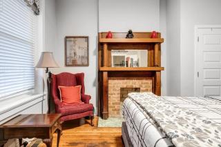 Grand Carytown 5BR FAN HOME fully fenced - Richmond - 4
