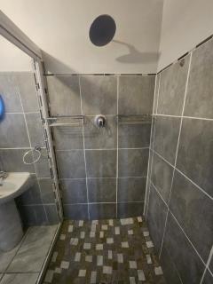 MB's Self Catering Guesthouse - Bloemfontein - 2