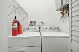 Beacons' Nest, Valpo U, Downtown & Dunes - 8