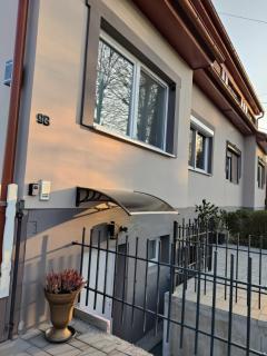 Saujana House - Peaceful Borderside Retreat - 4