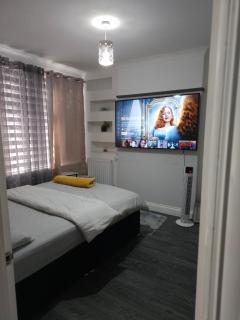 Chy's Lodge - Dagenham - 8