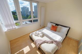 Chic 1-Bedroom by Old Street Walk Everywhere - London - 4