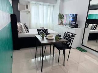 Sunshine Studio at Beacon Tower 3 unit 1204 - Manila - 4