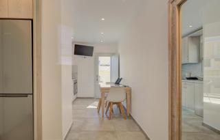 Erato City House - Fira - 1