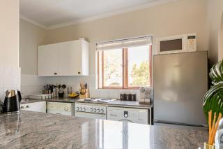 Firenza 1 Bed Apartment on Top Floor 1km to Mandela Sq - Johannesburgo - 3