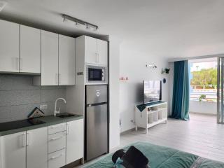 OCEAN 99, Stylish Studio with Pool in Golf del Sur, Tenerife - San Miguel de Abona - 3