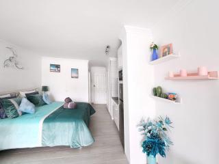 OCEAN 99, Stylish Studio with Pool in Golf del Sur, Tenerife - San Miguel de Abona - 4