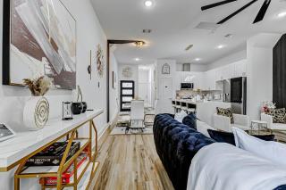 Houston Staycation Retreat | NRG | Med Center | EV - Houston - 1