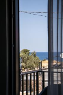 ROSe OTEL - Ezine - 9
