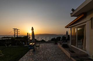 Lilian Home Just Steps from the Beach - Minia - 5