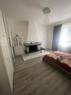 Appartamento ampio e ristrutturato adatto a famiglie numerose a pochi minuti da mare e ad centro 5 posti letto - 0