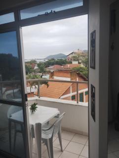APTO NA PRAIA DE 1 DORMITORIO COM VISTA PRO MAR a POUCOS PASSOS DA AREIA - Florianópolis - 9