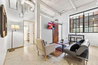 Brooklyn Style Loft l DT l Parking l Cafe - Cleveland - 9