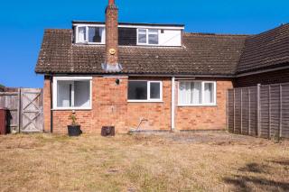 Large 5-BR House, Driveway, Garden, 2 Baths - Northampton - 2