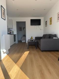 Chaleureux studio central - La Celle-sous-Gouzon - 9