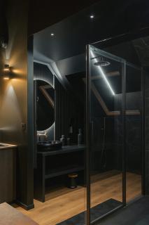 Love Room-Balnéo-Parking privé - Lorient - 9