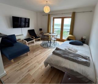 Key West Suites - Wexford - 5
