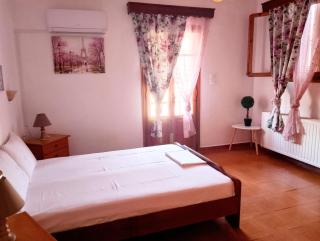 Anna's Questhouse - Skopelos - 9