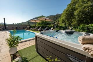 Villa Ivona with swimming pool and jacuzzi - Ošlje - 9