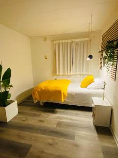 Room in House - Home Away From Home - Løsning - 6