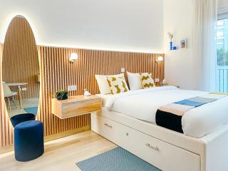 Modern Studio near the Canal - Abu Dhabi - 3